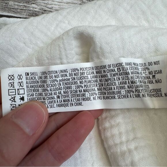 Forever 21 White Athletic Shorts Lined Pull On Textured Women’s M - Picture 7 of 12